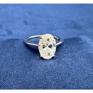 4CT Oval Solitaire Sterling Silver Ring size 9